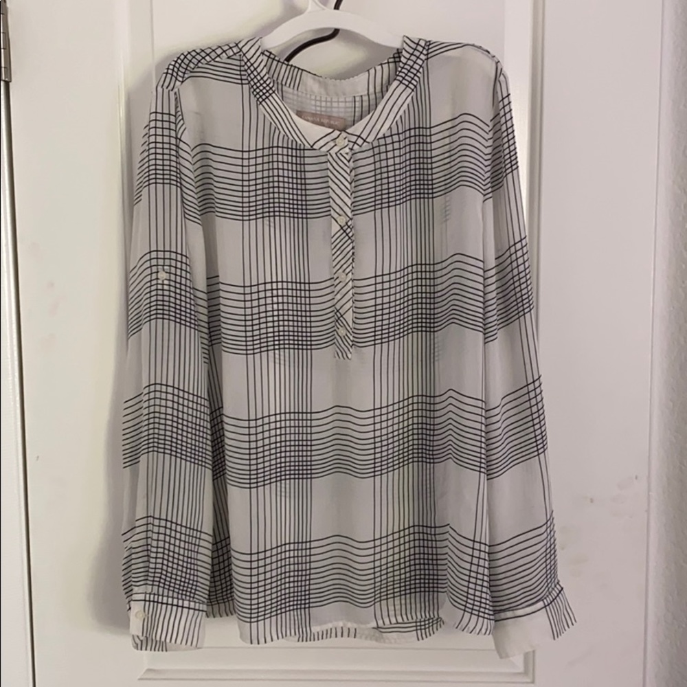 XL Banana Republic sheer blouse
